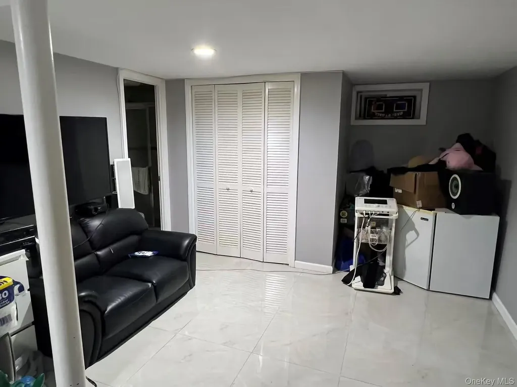 14412 68th Road Flushing NY 11367