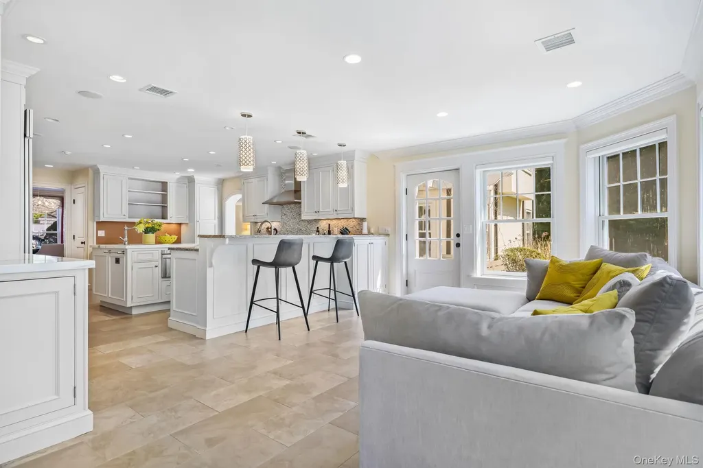 12 Woodland Avenue Bronxville NY 10708