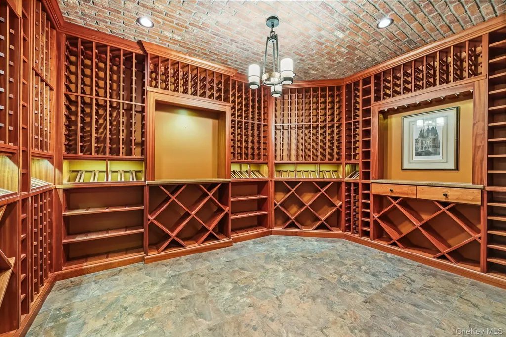 12 Woodland Avenue Bronxville NY 10708