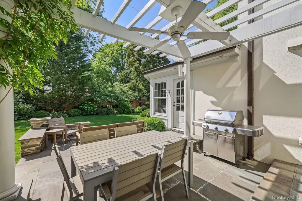 12 Woodland Avenue Bronxville NY 10708