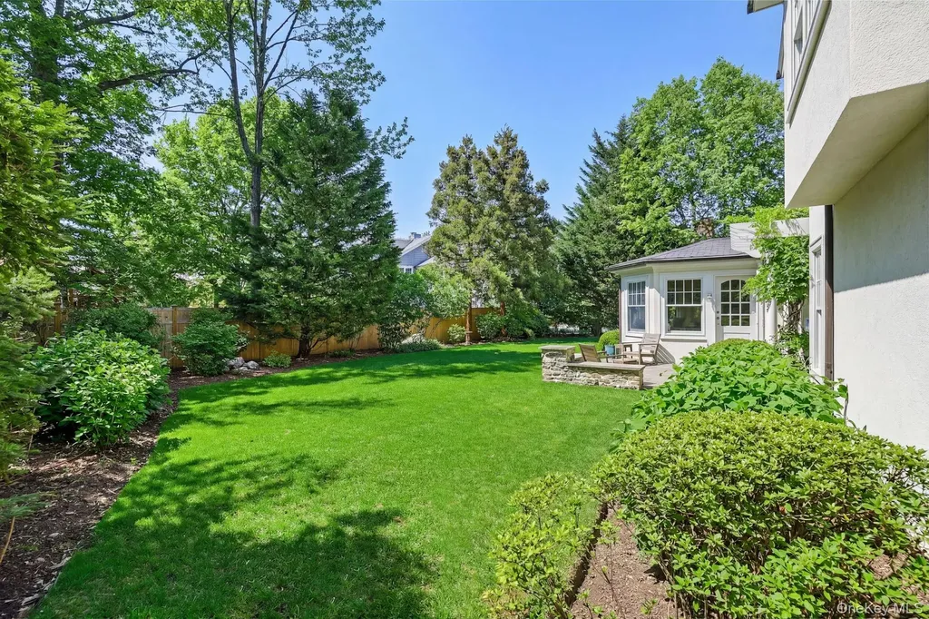 12 Woodland Avenue Bronxville NY 10708