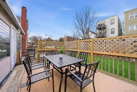 75 Woodlawn Avenue Yonkers NY 10704