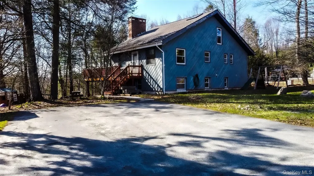 19 Morris Drive Loch Sheldrake NY 12759