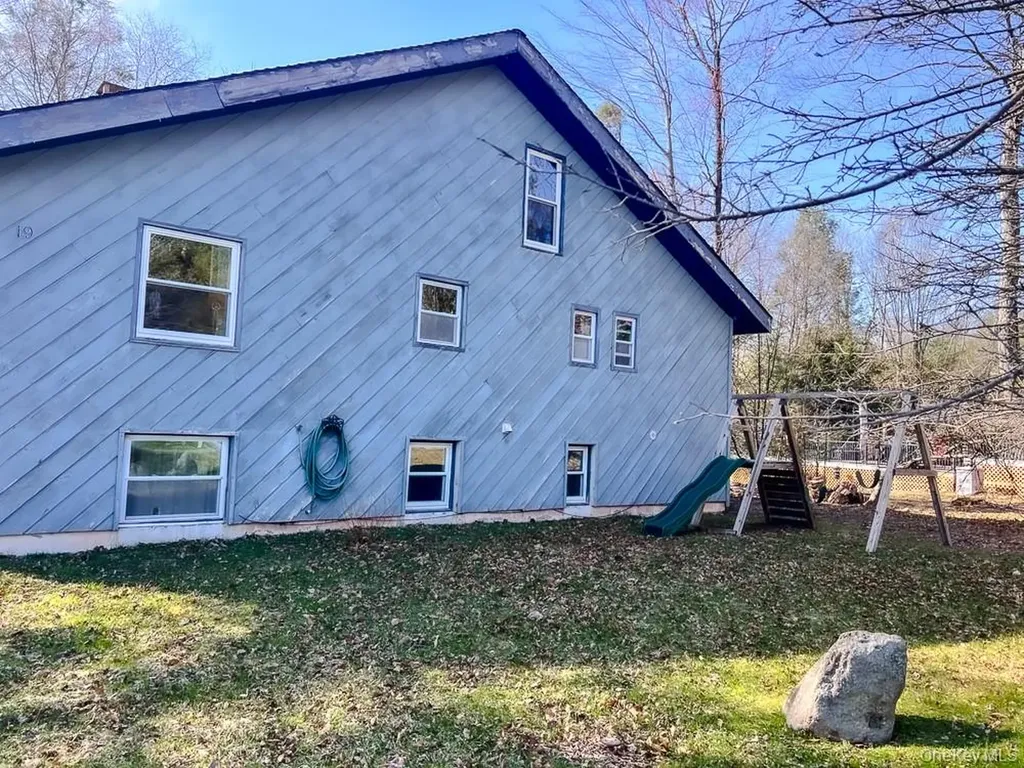 19 Morris Drive Loch Sheldrake NY 12759