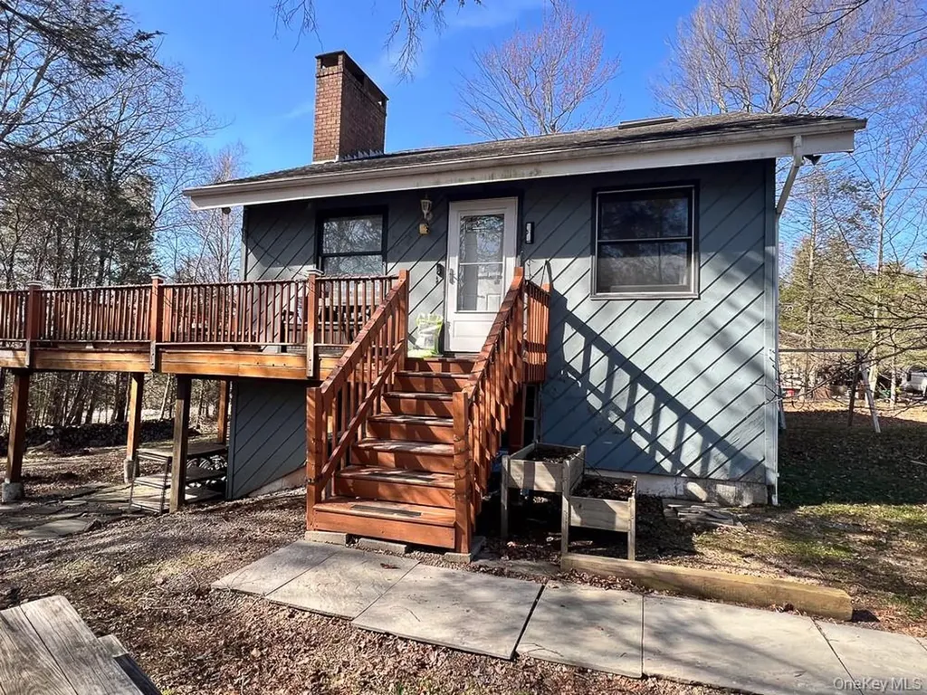 19 Morris Drive Loch Sheldrake NY 12759