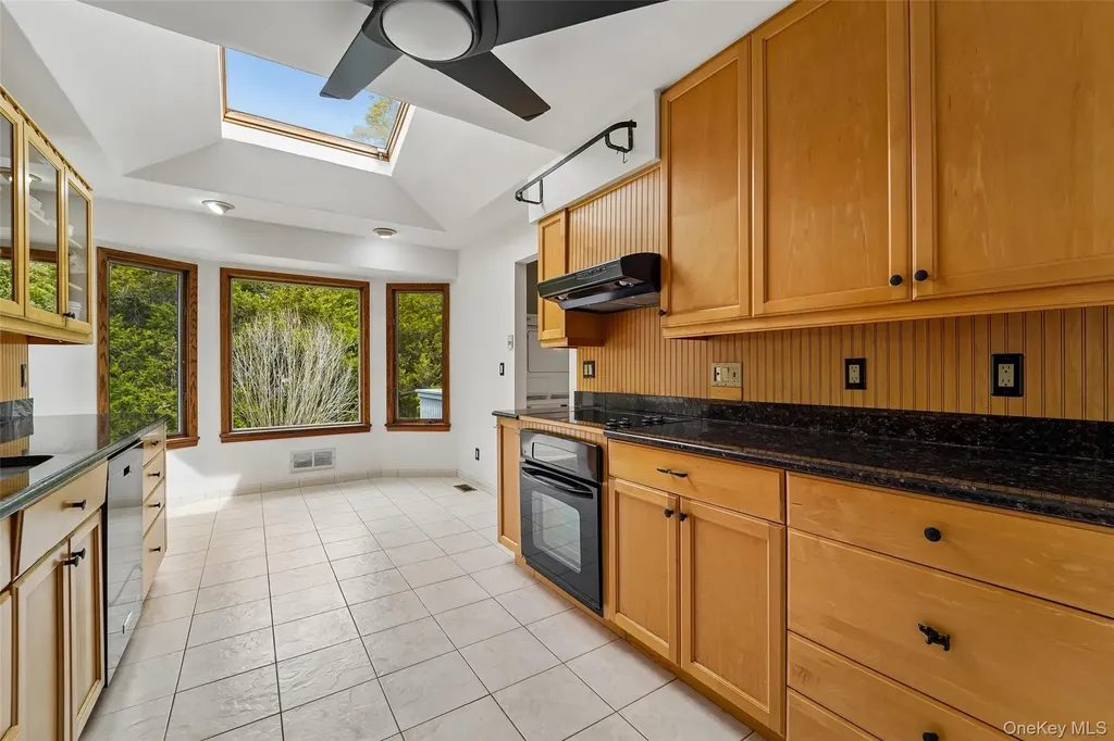 16 Jill Drive West Nyack NY 10994