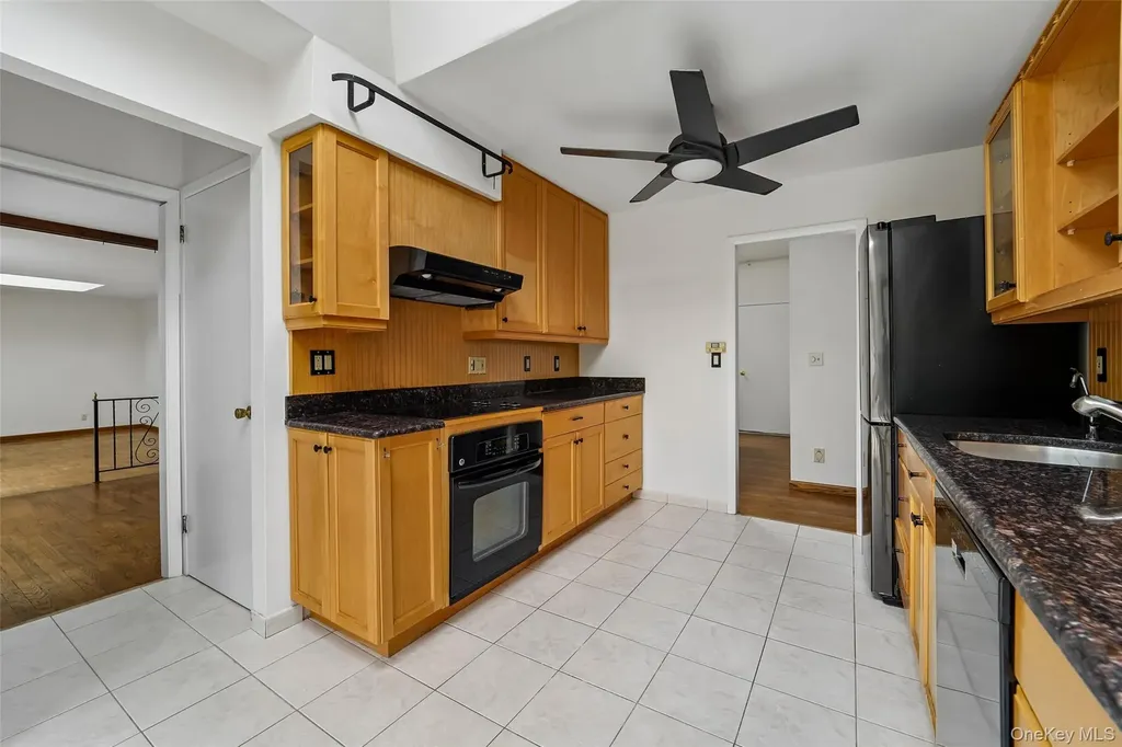 16 Jill Drive West Nyack NY 10994