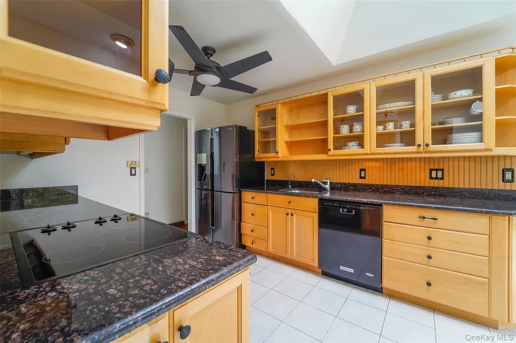 16 Jill Drive West Nyack NY 10994
