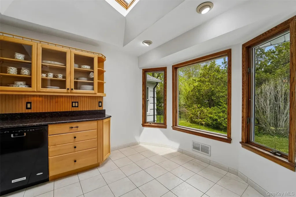 16 Jill Drive West Nyack NY 10994