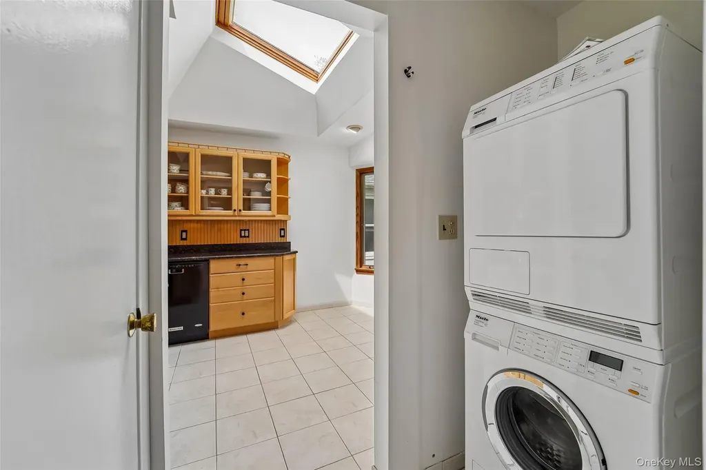 16 Jill Drive West Nyack NY 10994