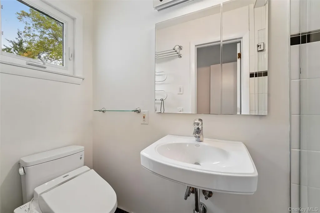 16 Jill Drive West Nyack NY 10994