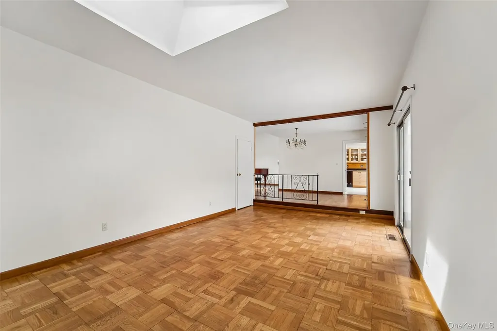 16 Jill Drive West Nyack NY 10994