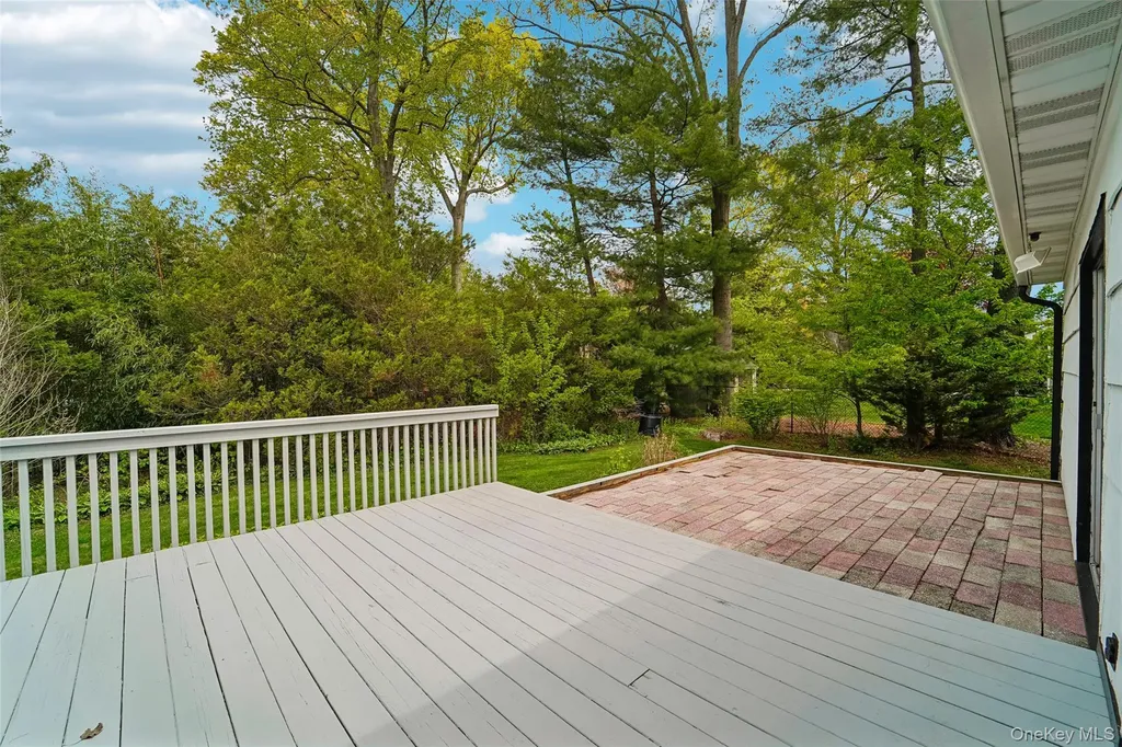 16 Jill Drive West Nyack NY 10994