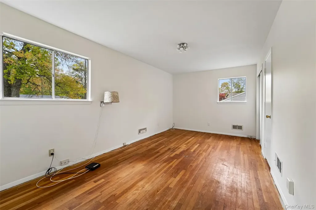 16 Jill Drive West Nyack NY 10994