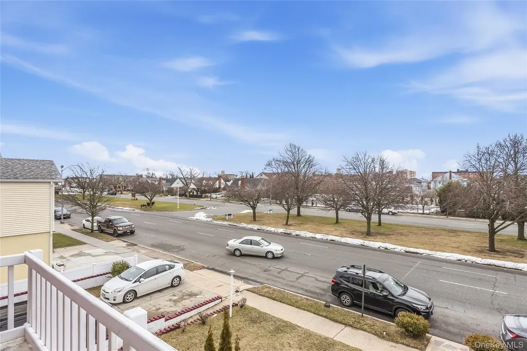 325 E Park Avenue Long Beach NY 11561