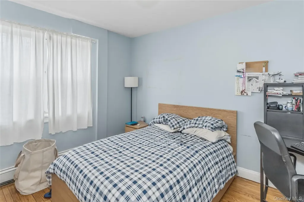325 E Park Avenue Long Beach NY 11561