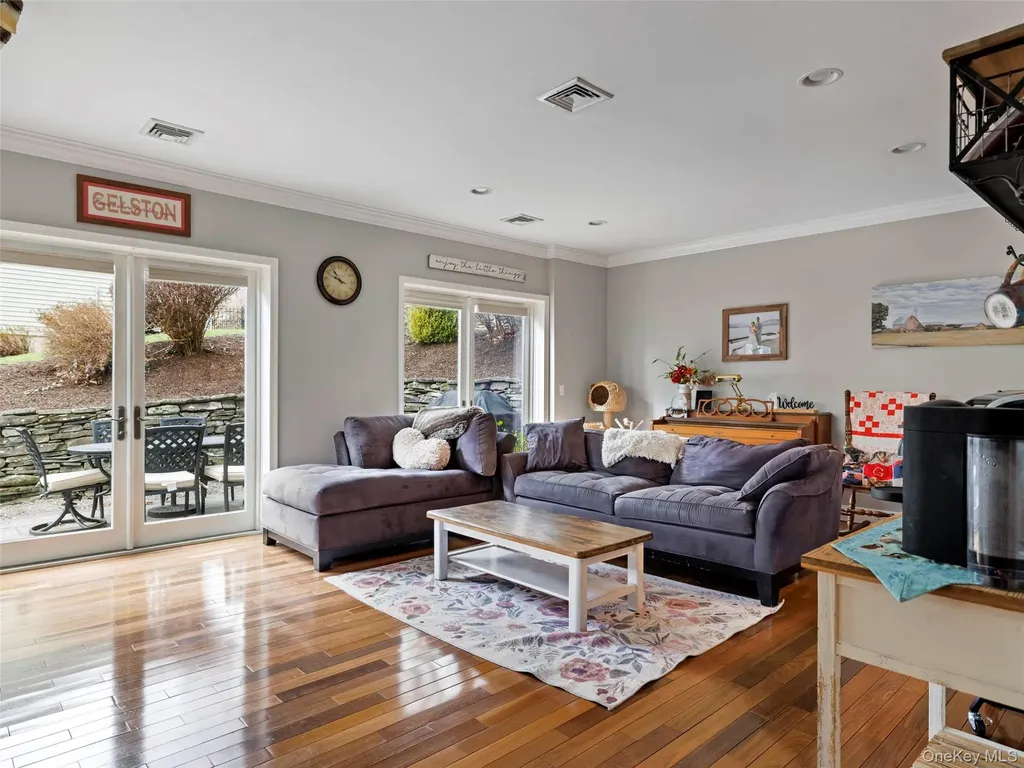 73 Sands Avenue Milton NY 12547