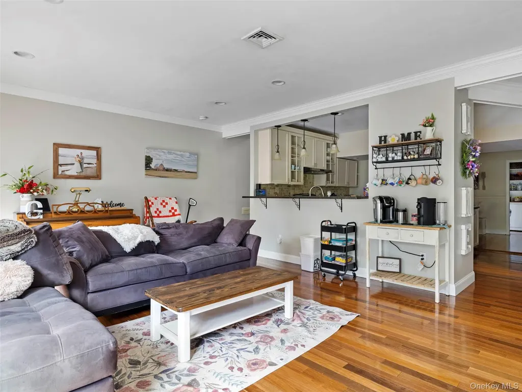 73 Sands Avenue Milton NY 12547