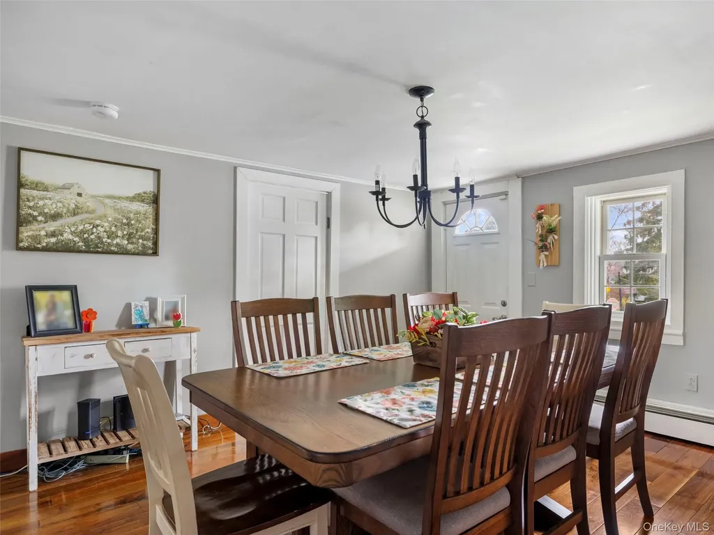 73 Sands Avenue Milton NY 12547