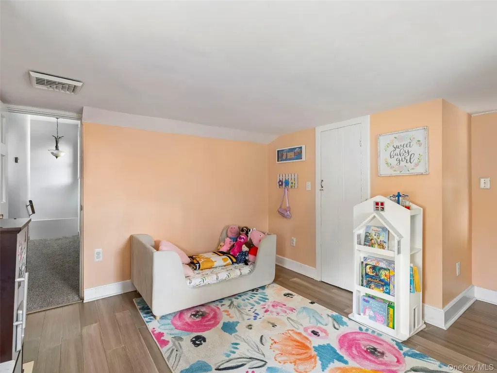 73 Sands Avenue Milton NY 12547