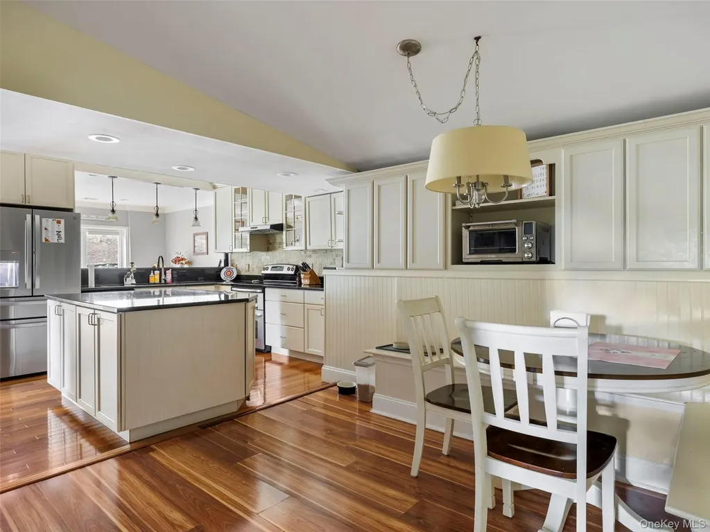 73 Sands Avenue Milton NY 12547