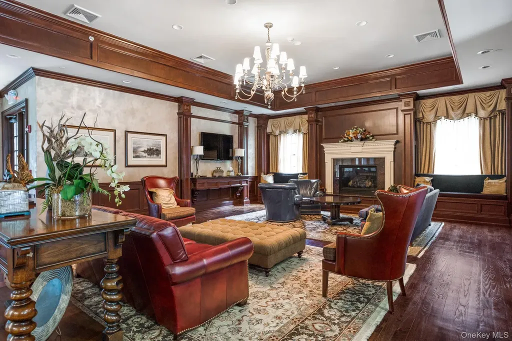 9 Earle Drive Muttontown NY 11791