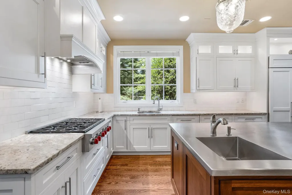 9 Earle Drive Muttontown NY 11791