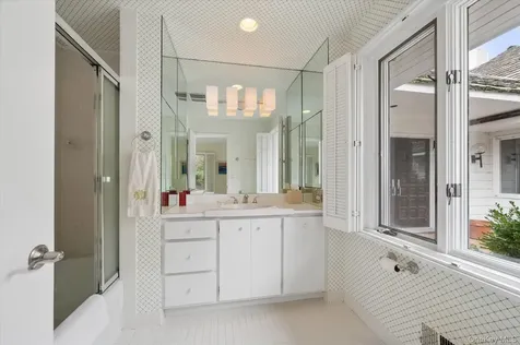 7 Penniman Point Road Quogue NY 11959
