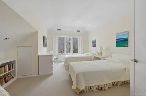 7 Penniman Point Road Quogue NY 11959