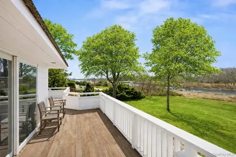 7 Penniman Point Road Quogue NY 11959