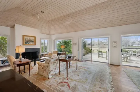 7 Penniman Point Road Quogue NY 11959