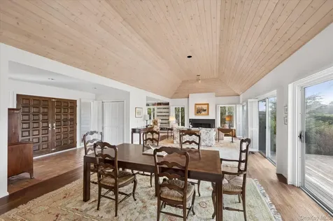 7 Penniman Point Road Quogue NY 11959