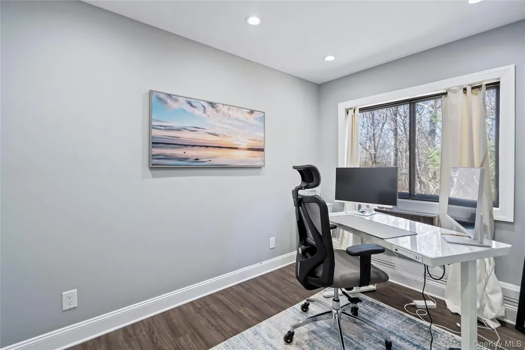 24 Richmond Boulevard Ronkonkoma NY 11779