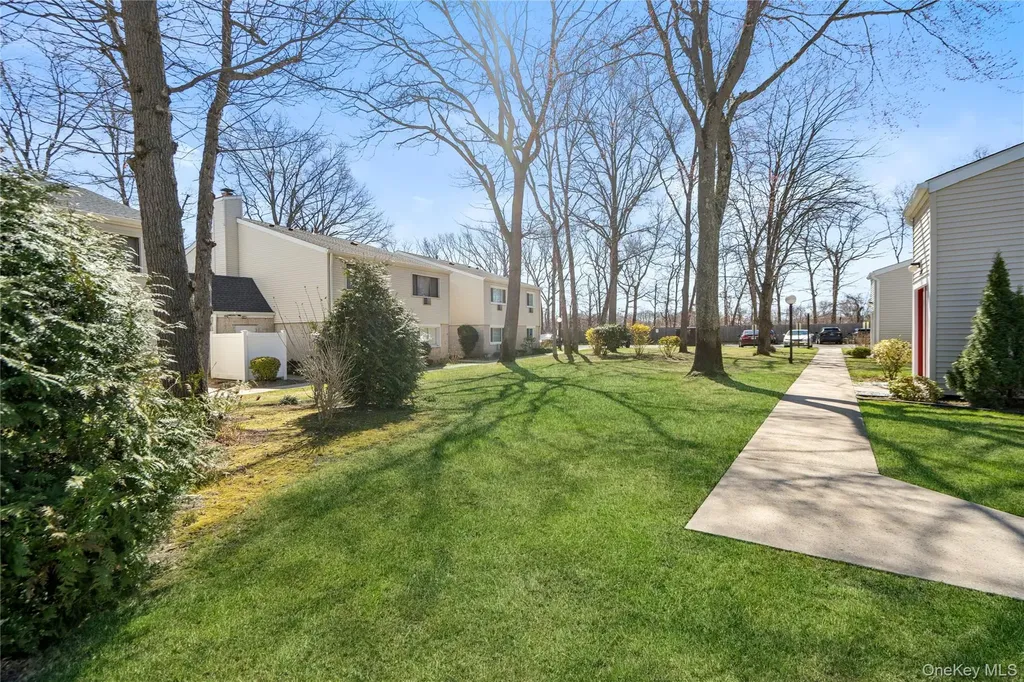 24 Richmond Boulevard Ronkonkoma NY 11779