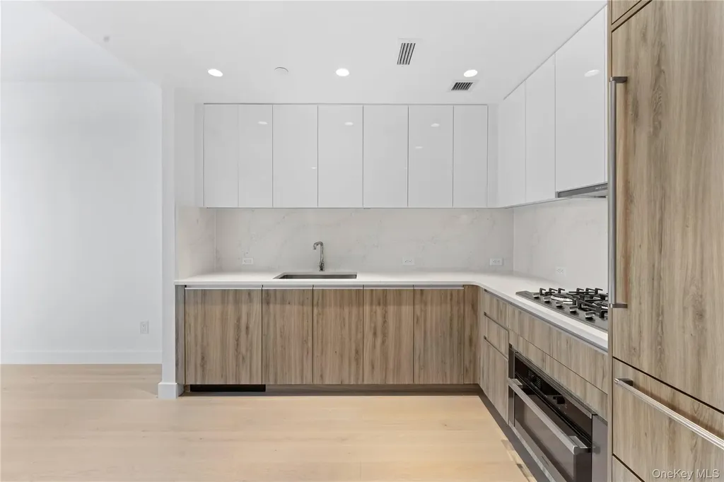 136-18 Maple Avenue Flushing NY 11355