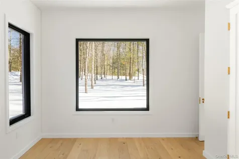 48 Pine Grove Road Kerhonkson NY 12446