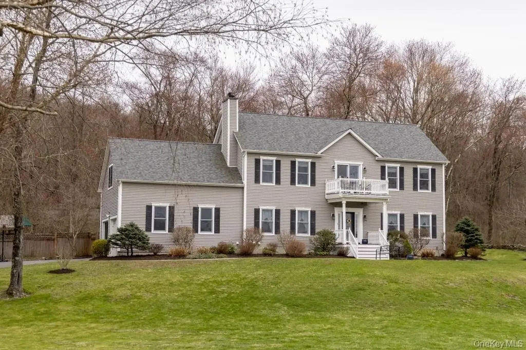 12 Ann Drive Rhinebeck NY 12572