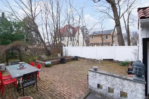 102 Magnolia Avenue Mount Vernon NY 10553