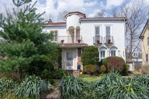 102 Magnolia Avenue Mount Vernon NY 10553