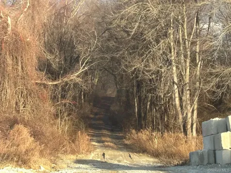 100 Ten Acre Lane (Barret) Brewster NY 10509