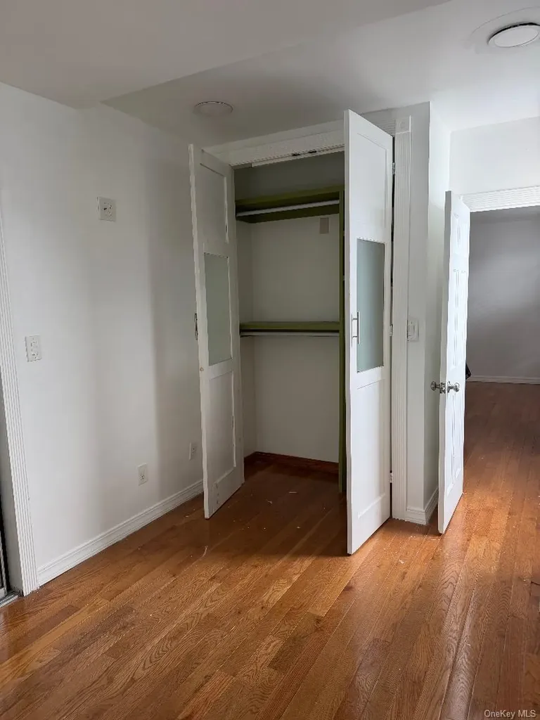 8913 Avenue M Brooklyn NY 11236