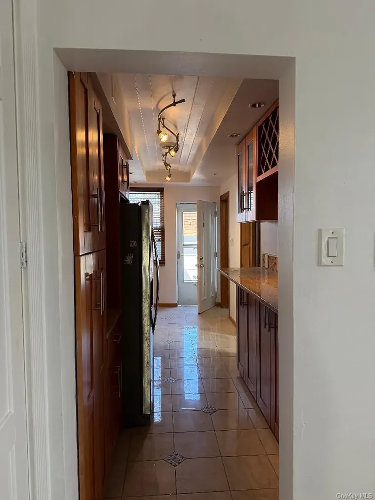 8913 Avenue M Brooklyn NY 11236