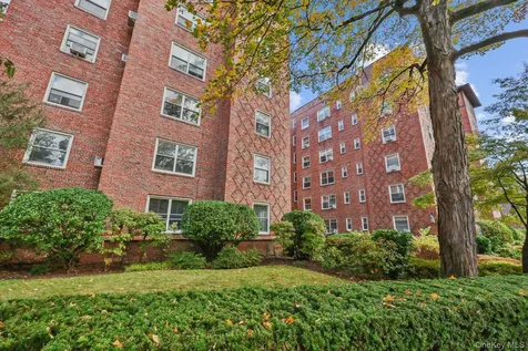 250 Bronxville Road Bronxville NY 10708