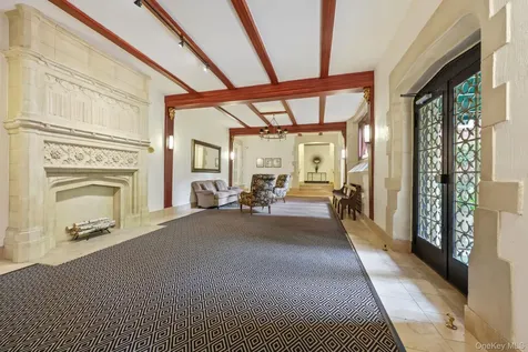 250 Bronxville Road Bronxville NY 10708