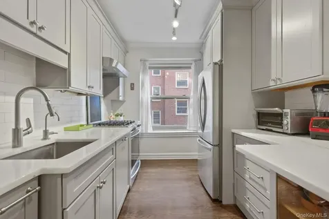250 Bronxville Road Bronxville NY 10708