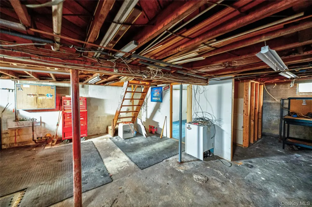 157 Hawthorne Street Mastic NY 11950