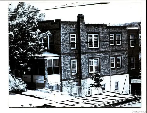 220 Woodland Avenue Yonkers NY 10703