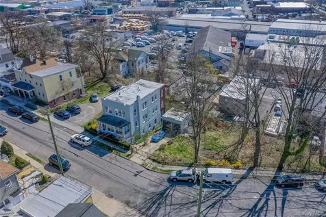 220 Woodland Avenue Yonkers NY 10703