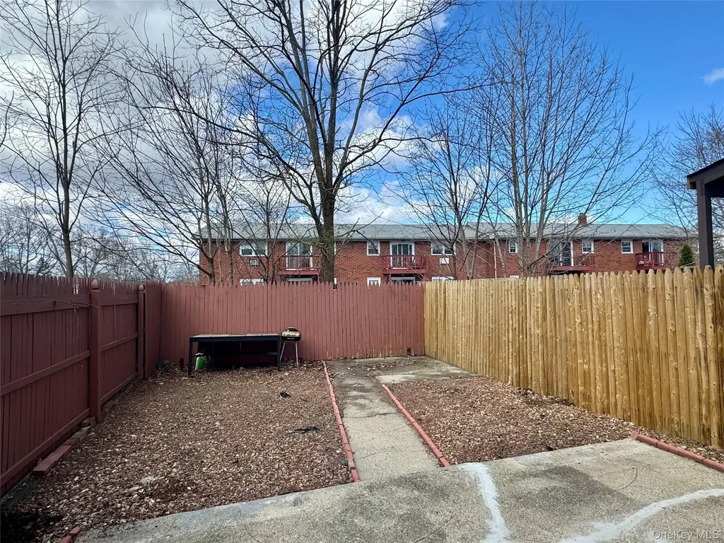 64 Patio Road Middletown NY 10941
