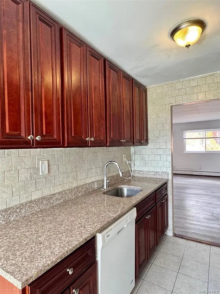 64 Patio Road Middletown NY 10941